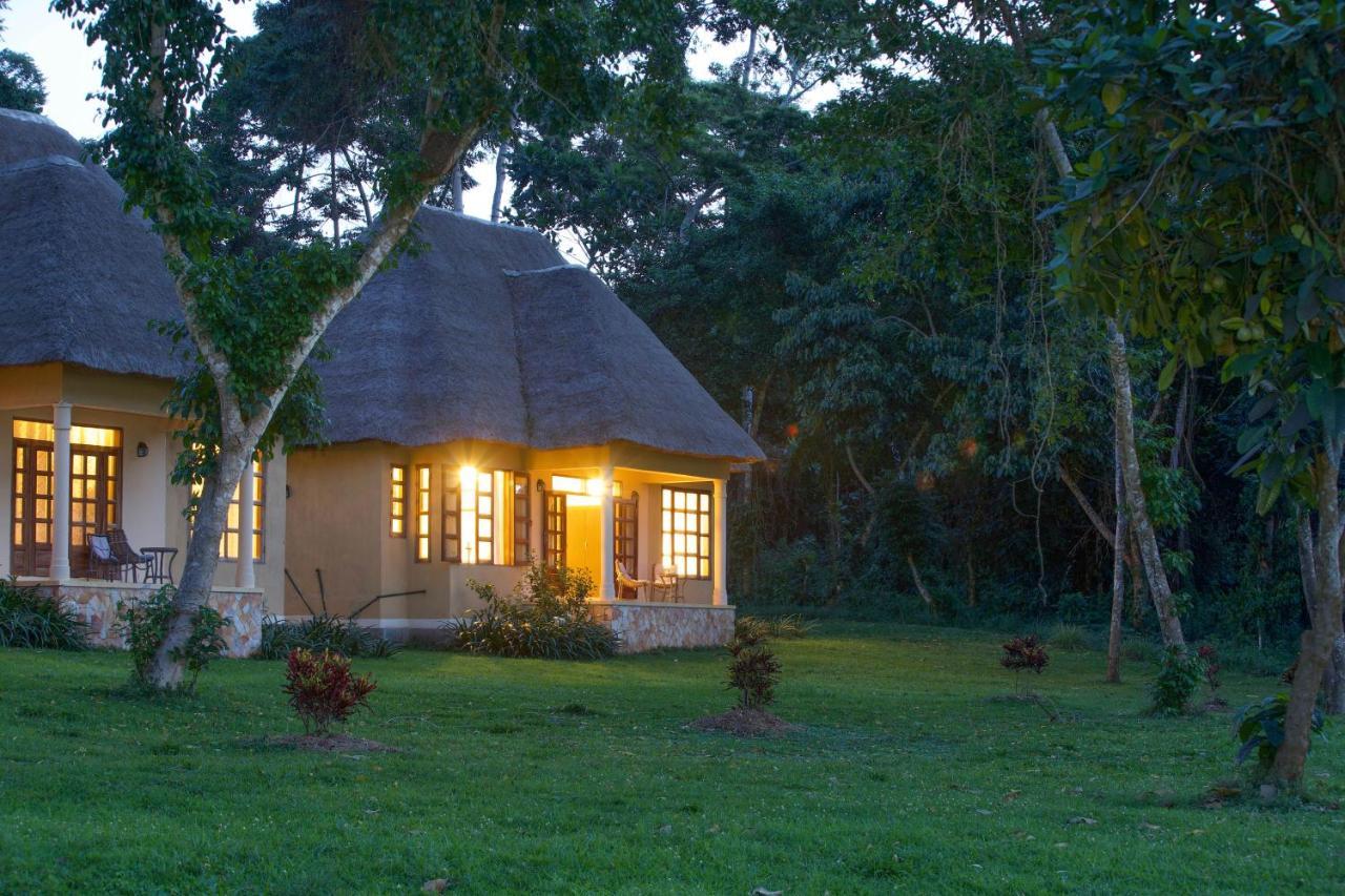 Brovad Sands Lodge Kalangala المظهر الخارجي الصورة